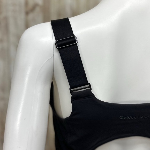 Outdoor Voices Powerhouse Dress in Black [4] - Picture 6 of 11